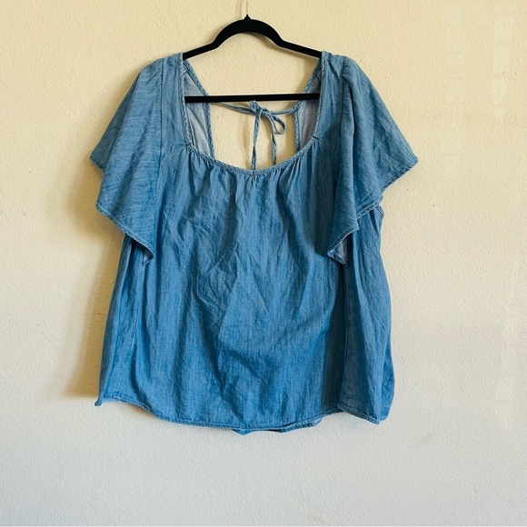Old Navy Tops - Old Navy woman plus size 3X chambray top Casual spring cottage core summer chic